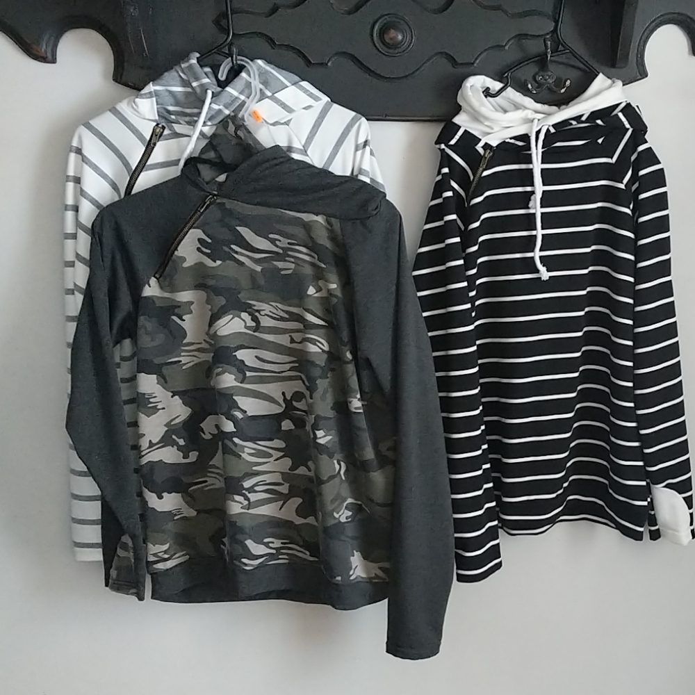 3 lightweight double hoodies